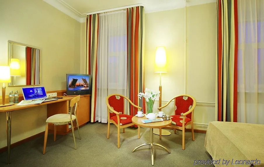 Oktiabrskaya Hotel St Pétersbourg