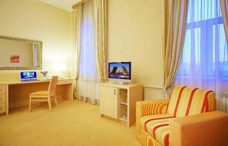 ****  Oktiabrskaya Hotel St Pétersbourg Russie